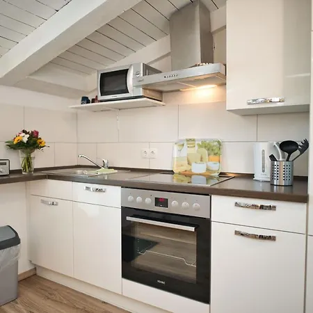 Haus Steuerrad Apartment Stralsund