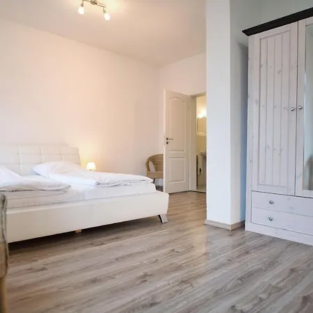 Haus Steuerrad Apartment Stralsund